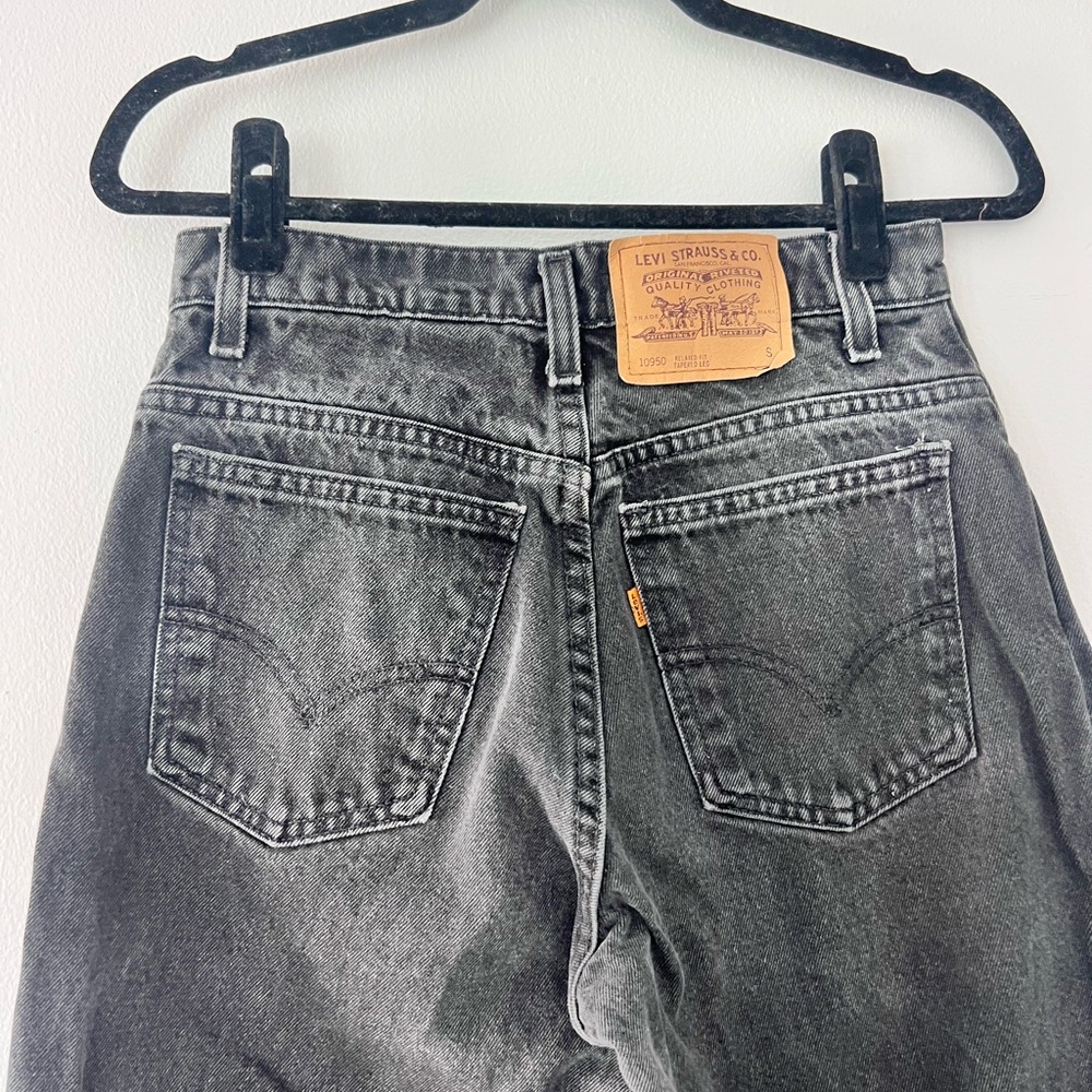 Vintage Levi’s 950 orange tab tapered jeans - Picture 6 of 8